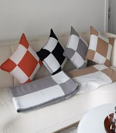 2022 Plaid Cushions Cover Throw Fleece Pillow Case Check Decor Pillows Covers Office Car Home Sofa Decor Cashmere pillow4677364