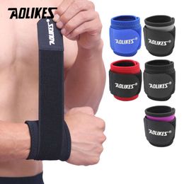 AOLIKES 1PCS Adjustable weightlifting wristband Fiess Bandage Wrist Support Protective gear wrist band Tennis Brace L2405