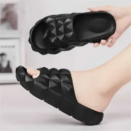 Casual Shoes Non Slip 36-42 Luxury Sandals Women Slippers Children's Boot Girls Flip Flops Anti-skid Sneakers Sport Top YDX2