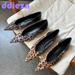 Casual Shoes Shallow Fashion Ladies Mary Janes Boat Female Pointed Toe Footwear Ballet Flats 2024 Leopard Slip On Women Dance