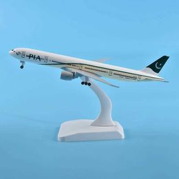 Aircraft Modle JASON TUTU 20cm PIA Pakistan Boeing 777 Aeroplane Model Plane Model Aircraft Diecast Metal 1/300 Scale Planes Drop shipping Y240522