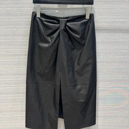 Skirts 2024 High Quality Pinch Pleat Design Leather Skirt French Fashionable Premium Sensual Sexy Slit Hip Spring