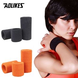 AOLIKES 2 Pcs Towel Sports Wristbands Tennis Sweat Bands Guard For Basketball Volleyball padel Fiess Wrist Wrap Cuff L2405