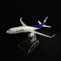 Aircraft Modle Scale 1 400 Metal Aircraft Replica 15cm Chile LAN B737 Boeing Airbus Airplane Diecast Model Kids Room Decor Gift Toys for Boy Y240522