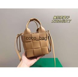 Handbag Shoulder Bag Crossbody Mini Woven Cabbage Basket New Womens Designer Luxury