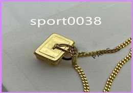 Slide Pendant Necklace Women Street Fashion Necklaces Luxury Designer Jewellery Retro Gold Colour High Quality Mens For Gifts D2110271515810