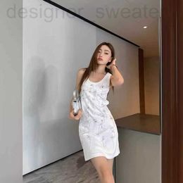 Basic & Casual Dresses Designer 2024 Spring New Metal Triangle Embroidered Round Neck Dress LIEC