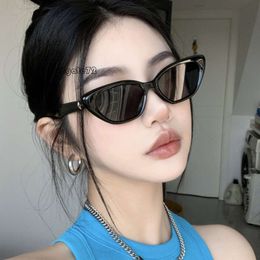 sunglasses men Triangle cat eyes, face, sunglasses for women with a sense of luxury, Instagram, black small frame, sunglasses, sun protection design, taking photoss