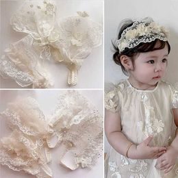 Hair Accessories White Flower Lace Headband Princess Baby Hollow Floral Bow Elastic Turban Infant Girls Hair Bands 0-3 Years Newborn Photo Props Y240522