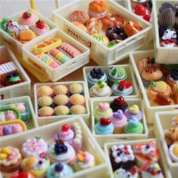 Cute 1/6 Scale Miniature Dollhouse Pastry Shop Mini Cake Bread Simulation Play Food for Blyth BJD Doll Accessories Toy