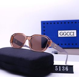 Moda Tasarımcısı GGCCC Marka Güneş Gözlüğü Erkekler ve Kadınlar Moda Giyin Olun Moda Giyim Tasarımcı Çantalar Yolu İyimser 5136 5146 Hibe İnsanlar