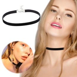 Chains Belt Simple Fashion Short Necklace Velvet Collar Necklaces Classic Choker For Women Ultra Comfortable Stretch
