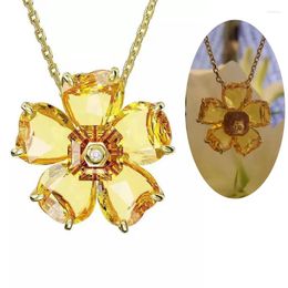 Chains 2024 Necklace Yellow Petal Leaf Crystal Colored Stone Flower Suitable For Women's Exquisite Jewelry Gifts