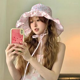 Berets Korean Floral Lotus Leaf Edge Large Brim Sunscreen Women's Caps Summer Travel Versatile Anti-ultraviolet Strap Bucket Hats