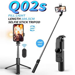 Selfie Monopods Wireless Bluetooth selfie stick tripod with remote control and expandable LED light detachable suitable for iPhone Android smartphones d240522