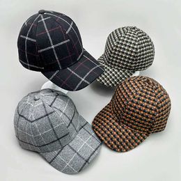 Ball Caps Woolen Cloth Versatile Baseball Cs Autumn and Winter New Men Women Cotton British Style Fashion Casual Retro Check Personal J240522