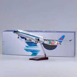 Aircraft Modle 47CM 1 135 Scale 330 A330 Model AIR China SOUTHERN Airlines Airway W Base Wheel Lights Resin Aircraft Plane Toy Y240522
