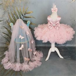 Christening dresses Cute fluffy sleeveless pink baby flower girl dress with bow for childrens birthday party gift and evening prayer dress Q240521