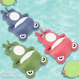 Bath Toys New Baby Bathtub Toy New Baby Bathtub Swimming Bathtub Toy Classic and Cute Frog Bathtub Water Toy Baby Swimming Chain Windup Toy Children d240522