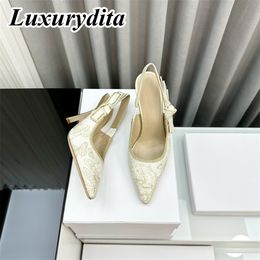 Luxury Womens High Heel Sandal Casual Lace Fashion Hight Quality Embroidered Muller Flat Shoes Designer Silk Leather Soled XY110