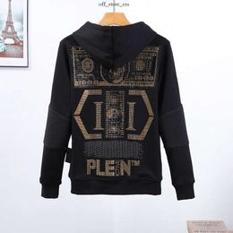 Plein Bear Brand Warl Grost Gross Concleto Pleinxplein Hip-Hop Personalidade Característica Skull Pullulver Rhinestone Capuz de luxo Philipe Plein Hoodie 888