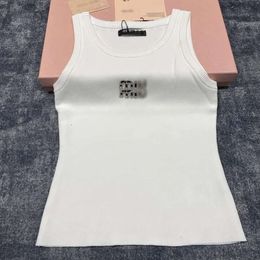 Miumiuss Tshirt Top Designerswomen's Tanks Anagram-Embroidered Cotton-Blend Tank Top Shorts Designer Suit Knitted Femme Ladies Tops Miumiuss Tshirt 716