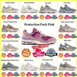 2002R 9060 Designer Sneakers Mens Women Luxury Casual Shoes Triple S Black White Protection Pack Pink Rain Cloud Phantom Sea Salt Sail Bowling OG Man Trainer 36-45