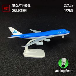 Scale 1 250 Metal Aviation Replica 20cm KLM B747 Aircraft Model Aeroplane Minuture Room Decor Xmas Gift Kids Toys for Boys 240514