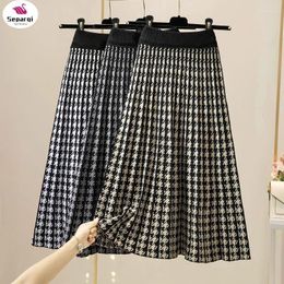 Skirts Knitted Plaid Long Skirt Women 2024 Autumn Winter Vintage Elegant Houndstooth A Line High Waist Pleated Midi Female