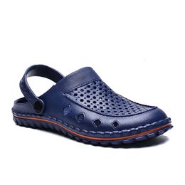 cross-border 2024 wholesale slippers mens womens hole sandals shoes breathable lightweight sandal and slipper fashion casual beach trainer 906 wo