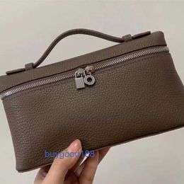 Lare Bag Lunch Box Bag Women 2024 same lunch bag fashion one shoulder diagonal cross portable litchi grain head layer cowhide small square bag cosmetic bag