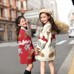 2023 nastolatek dzianiny Sweter Kids Autumn Zime Ubrania dla dziewcząt Bawełniany długie rękaw pojedynczy kardigan 8 9 10 11 12 lat L2405 L2405
