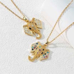 Pendant Necklaces Light Luxury Retro Colour Elephant Necklace Female Fashion Equity Long Nose Auspicius Animal Wild Clavicle Chain Pendant d240522