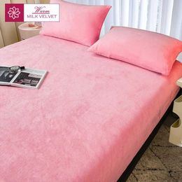 Bedding sets WOSTAR Winter warm plush fitted sheet elastic mattress cover fluffy velvet fleece bed linen couple thermal double king size H240521 IRI6