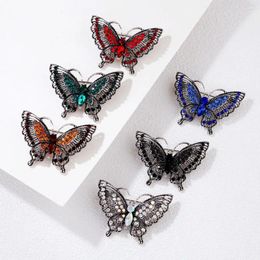 Brooches Vintage Butterfly Exquisite Rhinestone Crystal Pins Elegant Hollowed Out Corsage Party Ornaments