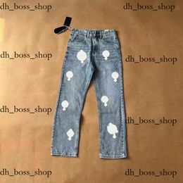 chromess pant Designer Jeans Mens Pants Designer Clothing Jeans Sanskrit Washed Into Old Straight Jean Hearts Splashink Crucifix Applique For chrome hesrts 464