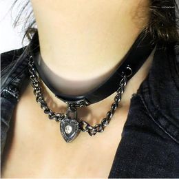 Choker Sexy Leather Necklace Leat Rivet Buckle Heart Collar Charm Lock Locket Punk Pendant For Women