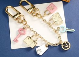 designer keychain women V Letters designers keychain wallet llavero Car Key Chain Buckle Jewellery Keyring Keychains bag chain Lanyards