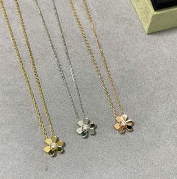 S925 silver charm luxury quality flower shape pendant necklace with diamond in three colors bracelet and stud earring one diamond have stamp box PS3725B
