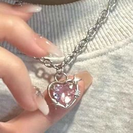 Pendant Necklaces Y2K Accessories Fashion Peach Heart Droplet Pendant Necklace Pink Crystal Egirl Sweet Kravik Chain Aesthetic Jewelry S24