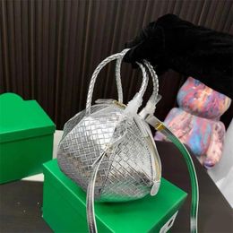 10A Fashion Shoulder Quality Designer Bag Ear Ball Women Cute Capacity Handbags Rabbit Luxurys Large Maya Woven Bag Cowhide Casual High Tfah