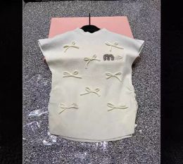 New Spring Summer Fashion Slimming Knit Vest with Elegant Butterfly Design, Sweet and Chic Style