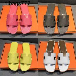 Designer Fashion Oran Sandal Slipper Women Lady Flat Loafers 2024 Summer Beach Shoes Genuine Leather Yellow Green