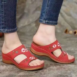 Sandals Open 2024 Flower Summer Plus-size Toe T-style Wedge Slippers Women Fashion Vintage F 2b3