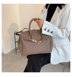 Shoulder Bags Women's Handbags Temperament Handbag Retro Leather Bag Large Purses And Luxury Designer Lipstick