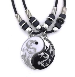 Pendant Necklaces 2pcs Dragon Tai Chi Couple Necklace for Mens Lovers Best Friend Fashion Yin Yang Pendant Necklace Fashion Jewellery Gifts S2452206