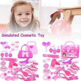 Beauty Fashion Fashionable childrens makeup set safe and beautiful childrens makeup set portable princess beauty set pretending to play with toys for girls WX5.21