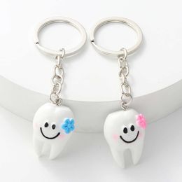 Cute Acrylic Keychains Lovely Cartoon Smile Couple Key Rings For Lovers Gift Protect Tooth Handbag Decoration Jewellery