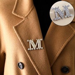 Brooches Fashion Crystal Zircon M-letter Brooch Pin For Backpack Collar Lapel Party Jewelry Accessories