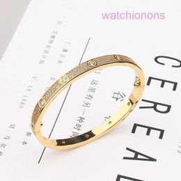 10A Designer Carrrter High Quality Luxury Bangles Custom Fashion Jewellery Charm18K Gold Plated Full Diamond Moissanite Screw Love Cuff Bracelet Bangle Women Men